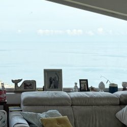 An attic between sky and sea