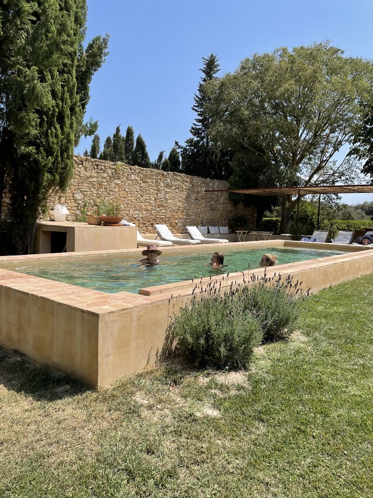 piscina della casa di campagna