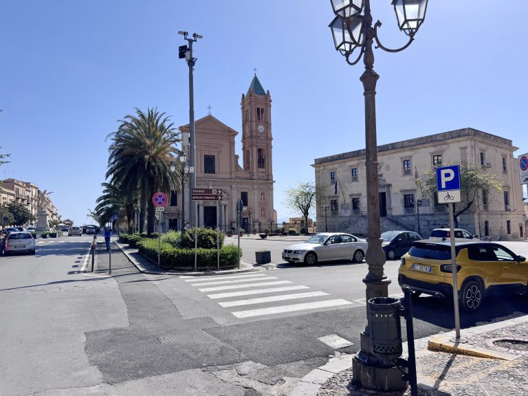 Scopri di più sull'articolo Piazza Duomo oggi: uno spazio centrale che ha perso centralità